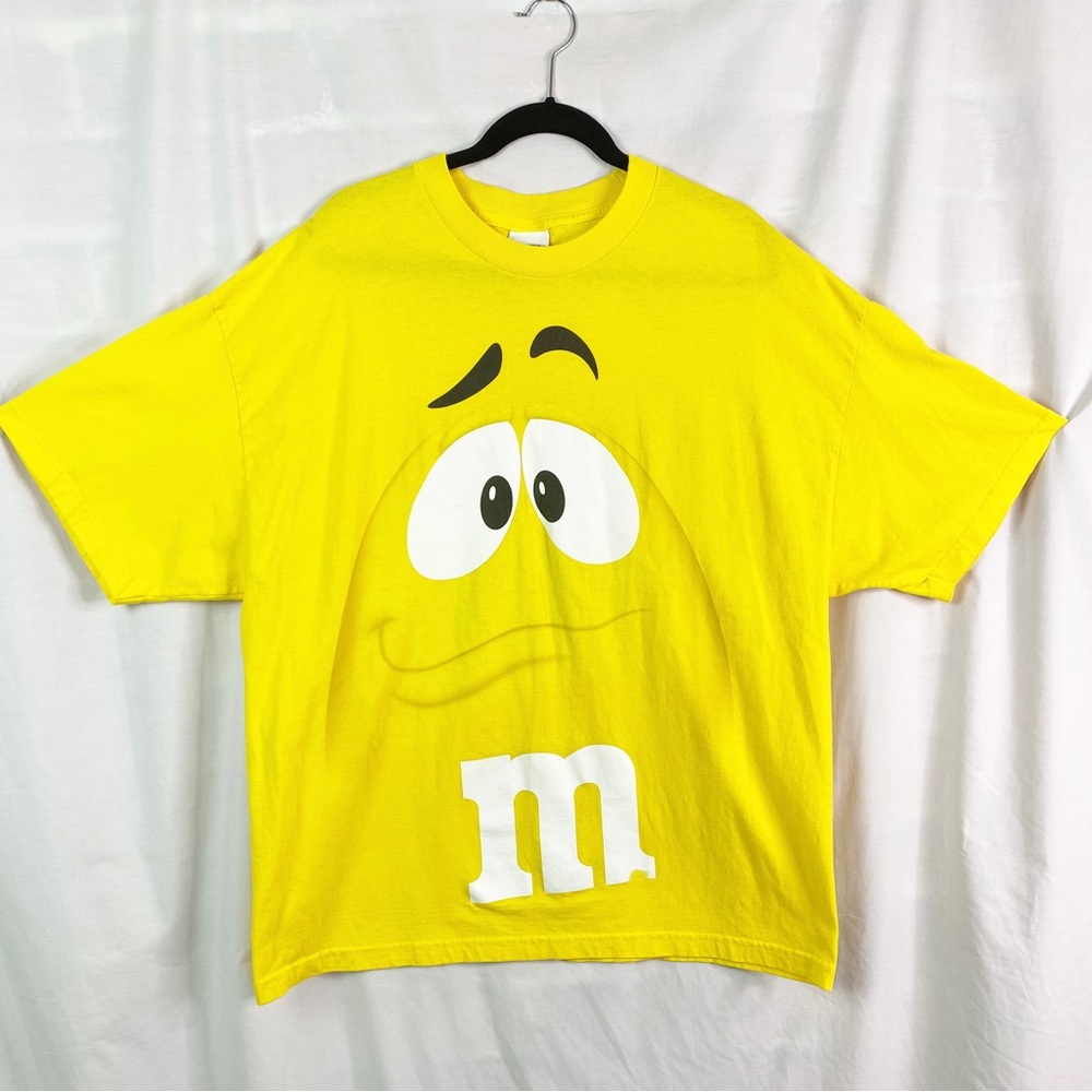 M&M's Yellow Peanut M&M Character Short Sleeve T-shirt XXL